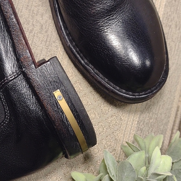 Moma Leather Slip on Ankle Bootie - Picture 3 of 15